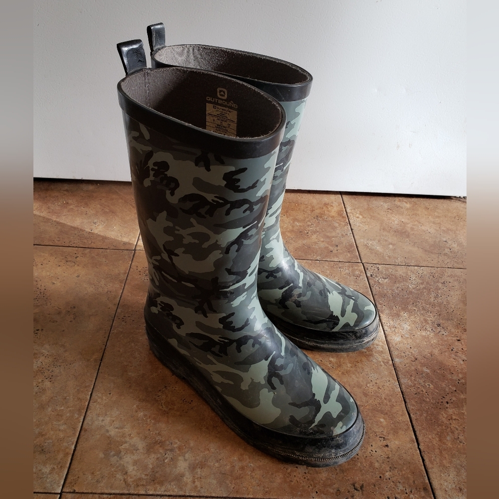 Outbound Camo Rain Boots, Size 3